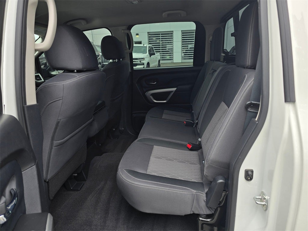 2021 Nissan Titan SV