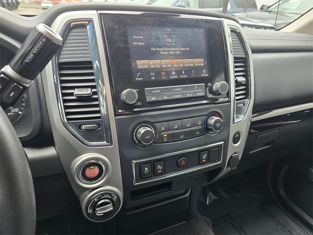 2021 Nissan Titan SV