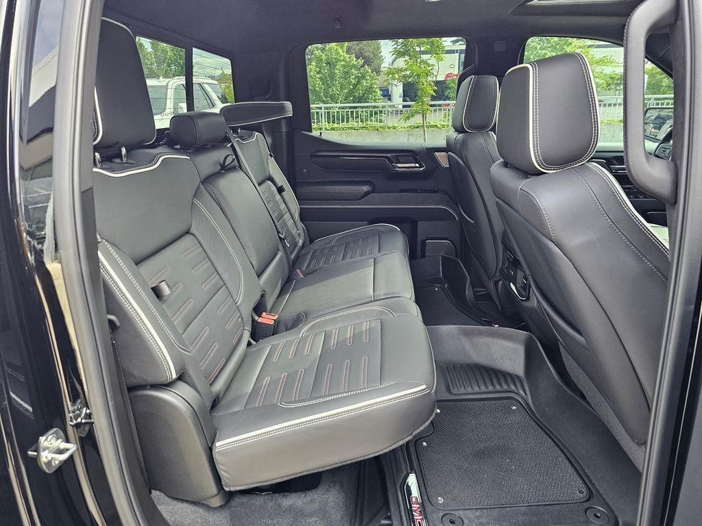 2025 GMC Sierra 1500 AT4X