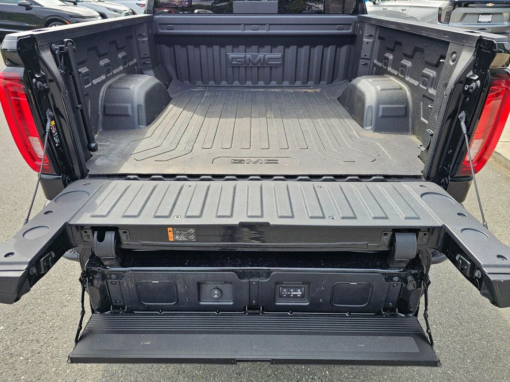 2025 GMC Sierra 1500 AT4X