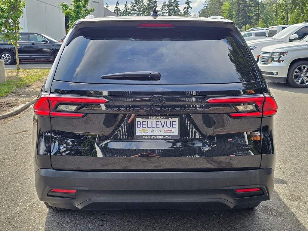 2025 Toyota Grand Highlander Hybrid XLE