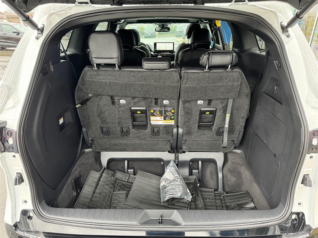 2025 Toyota Sienna XSE 7 Passenger
