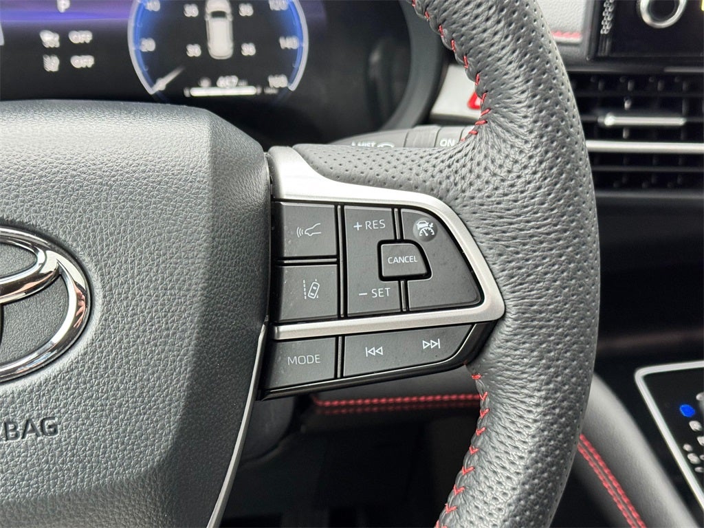 2025 Toyota Sienna XSE 7 Passenger