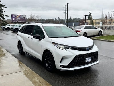 2025 Toyota Sienna XSE 7 Passenger