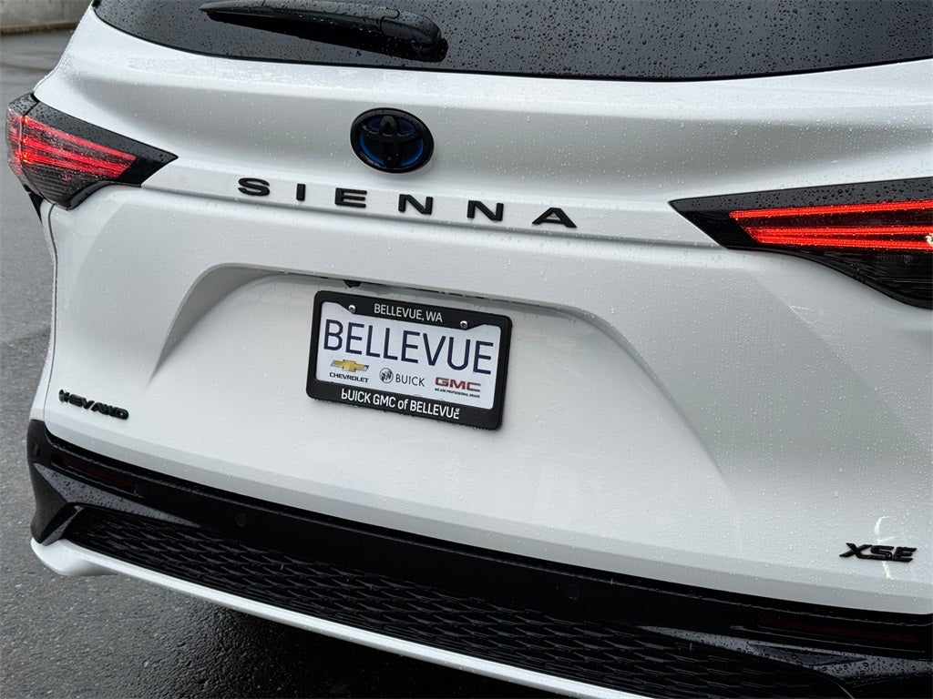 2025 Toyota Sienna XSE 7 Passenger
