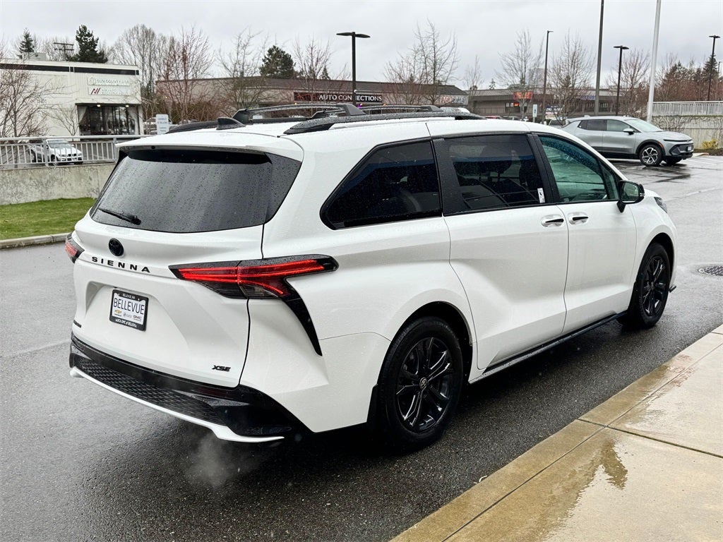 2025 Toyota Sienna XSE 7 Passenger