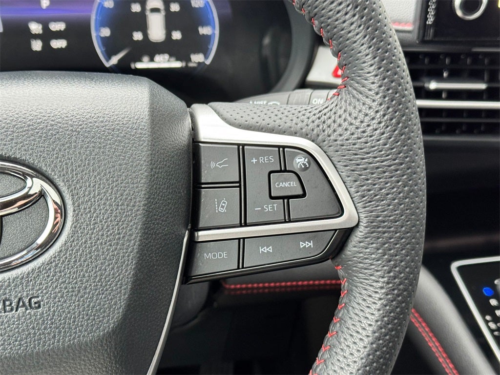 2025 Toyota Sienna XSE 7 Passenger