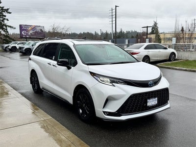 2025 Toyota Sienna XSE 7 Passenger
