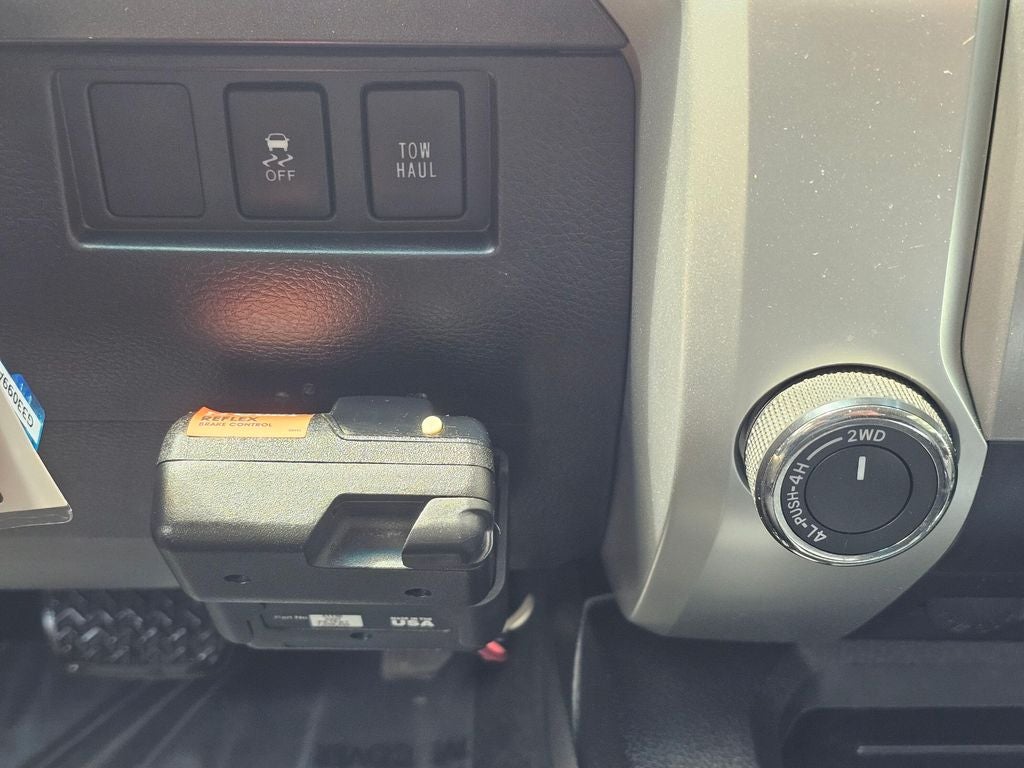 2015 Toyota Tundra SR5