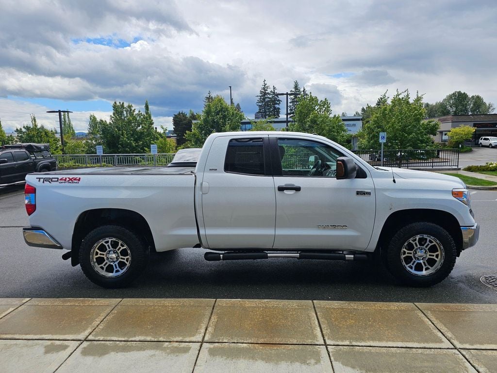 2015 Toyota Tundra SR5