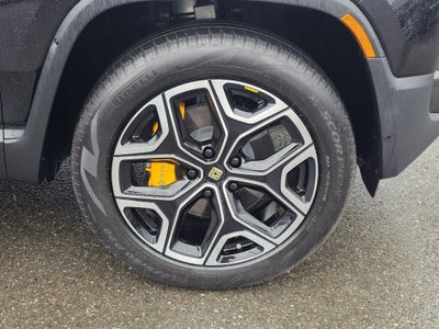 2022 Rivian R1S Launch Edition