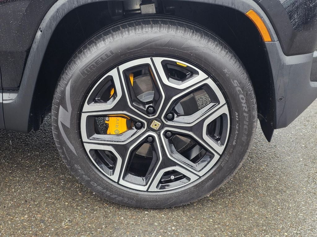 2022 Rivian R1S Launch Edition
