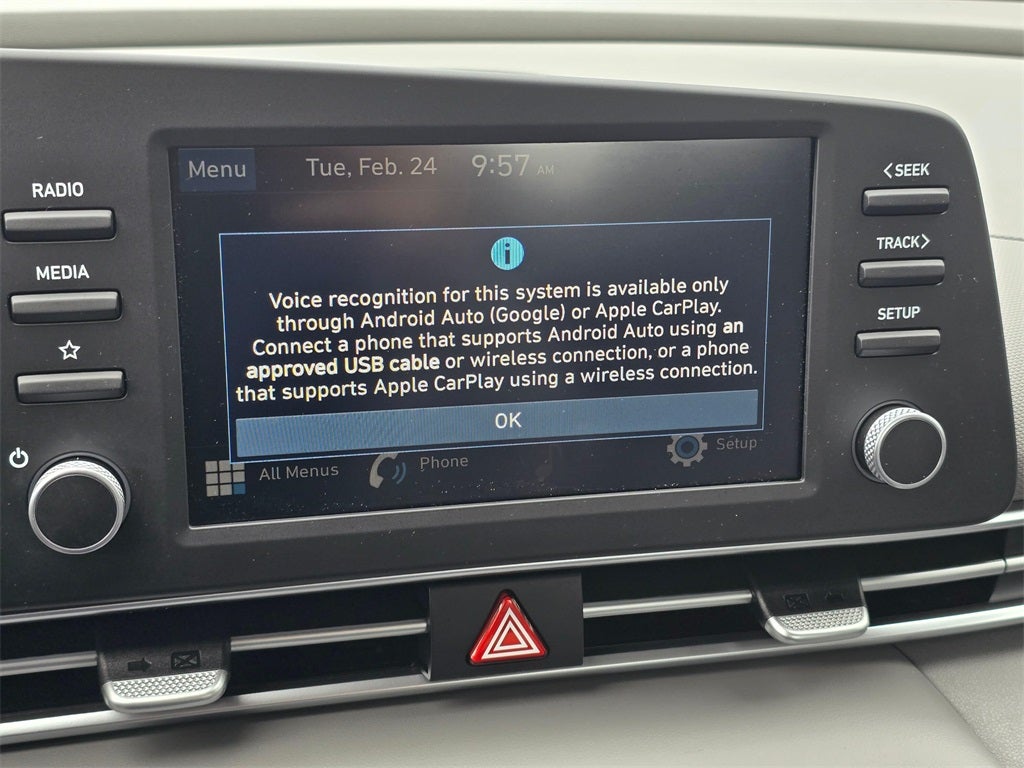 2022 Hyundai Elantra SE