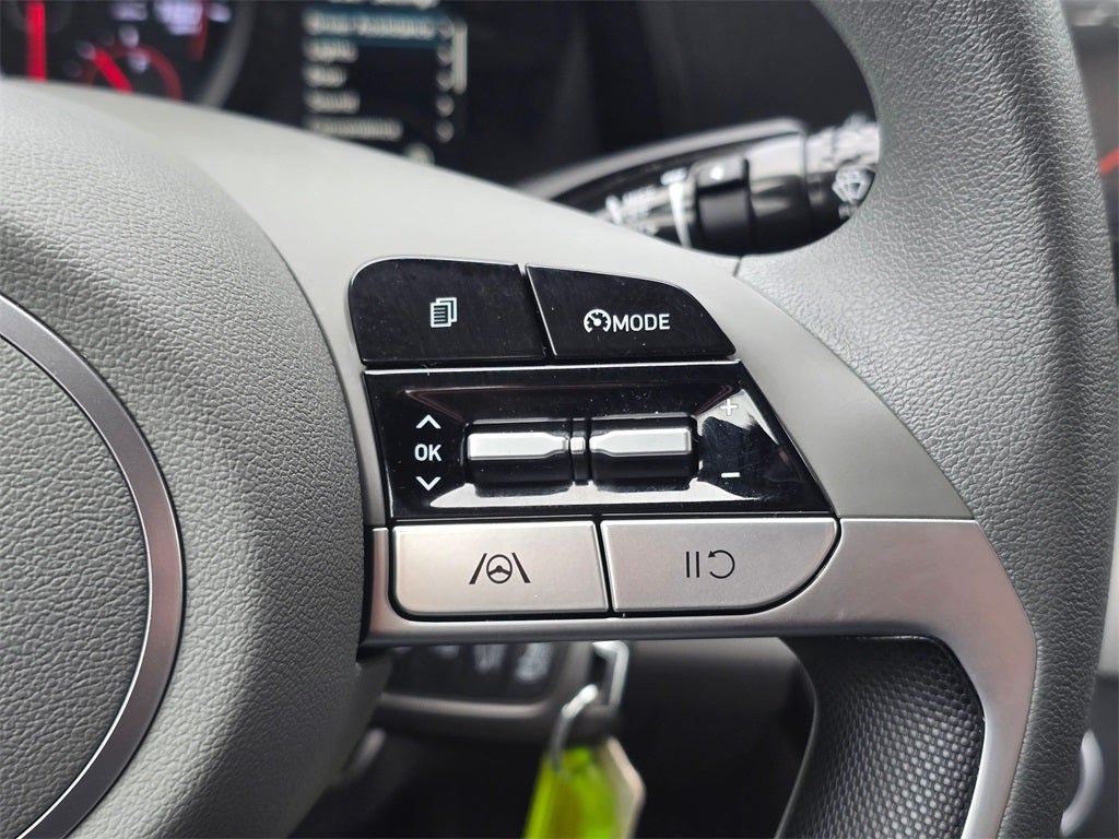 2022 Hyundai Elantra SE