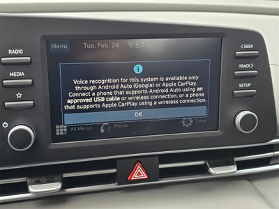 2022 Hyundai Elantra SE