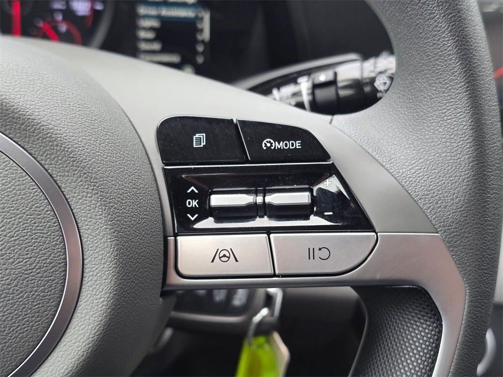 2022 Hyundai Elantra SE