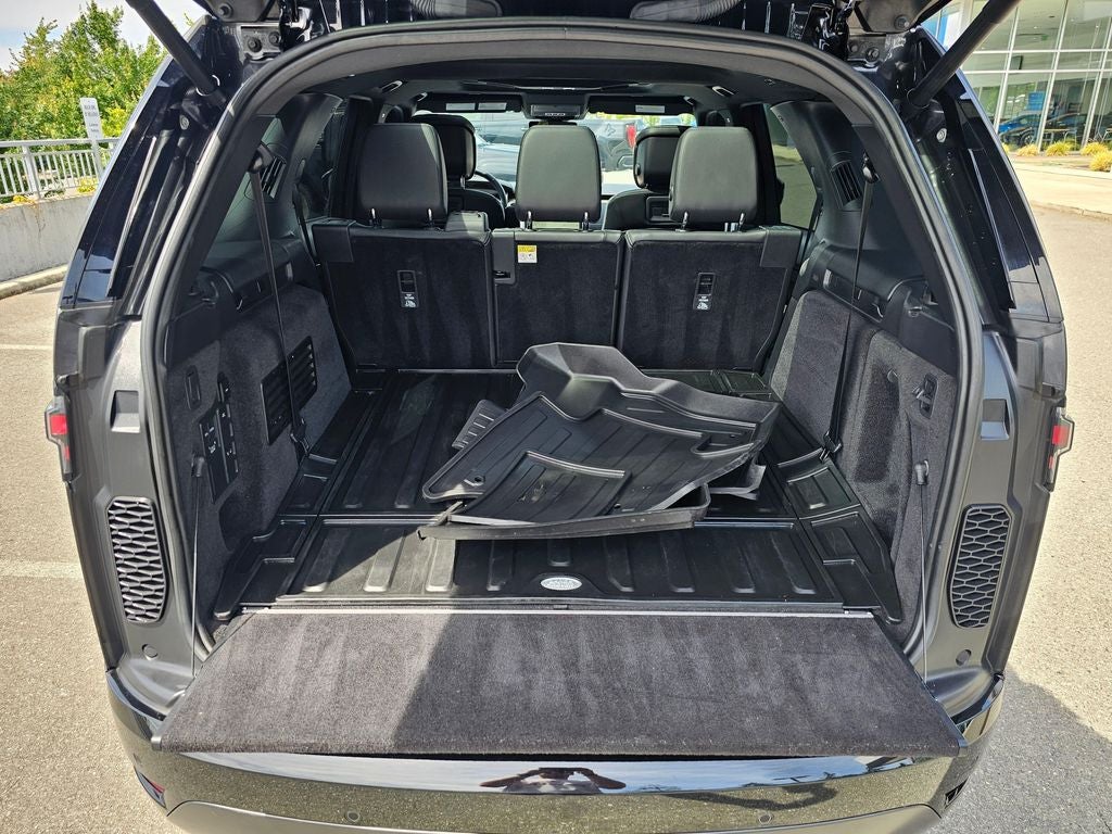 2023 Land Rover Discovery HSE R-Dynamic
