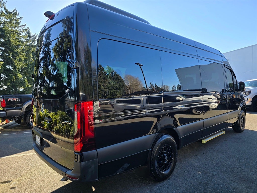 2022 Mercedes-Benz Sprinter 2500 Passenger 170 WB High Roof