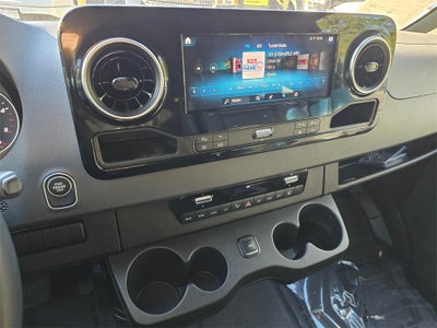 2022 Mercedes-Benz Sprinter 2500 Passenger 170 WB High Roof