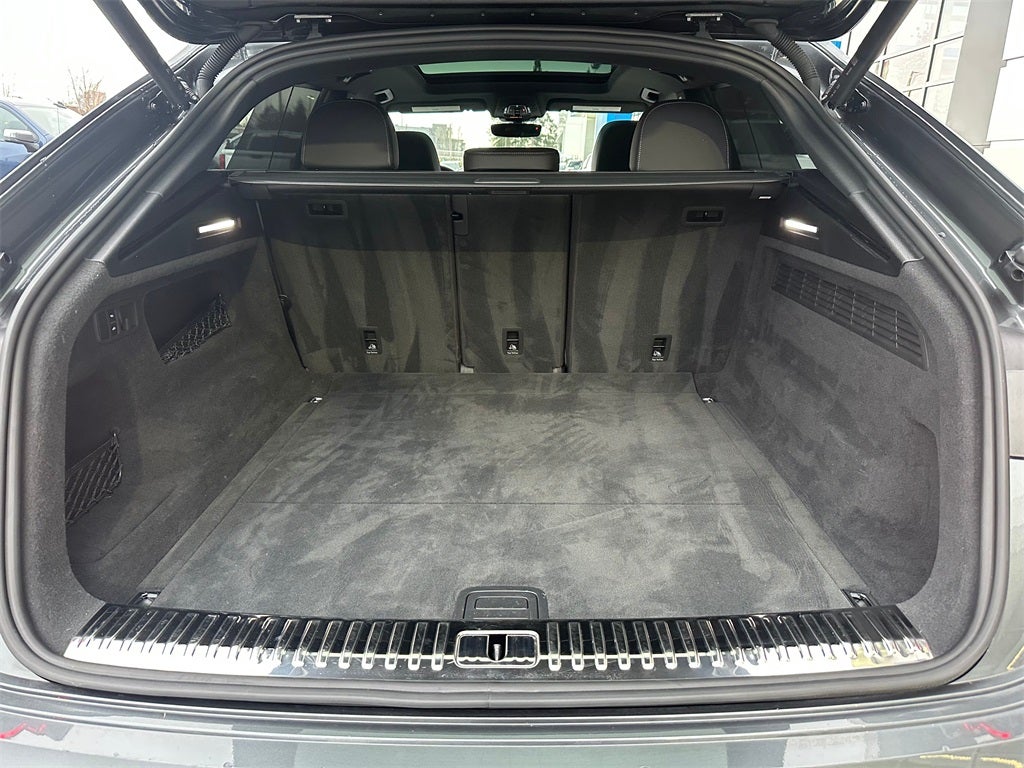 2021 Audi Q8 55 Prestige quattro