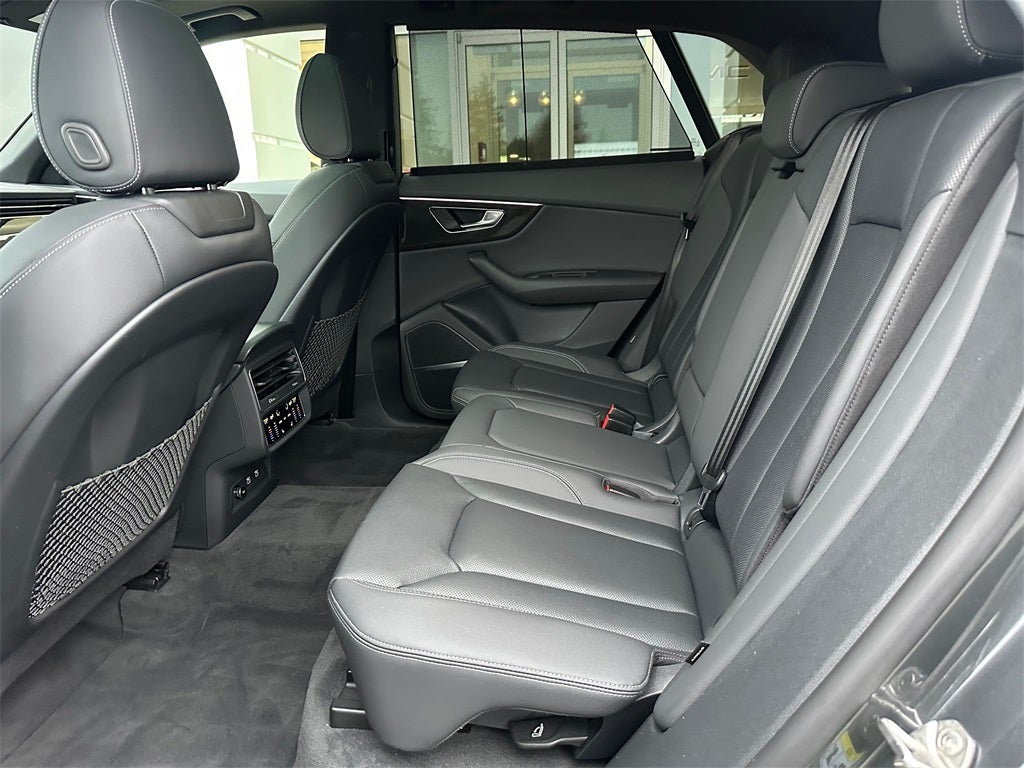 2021 Audi Q8 55 Prestige quattro