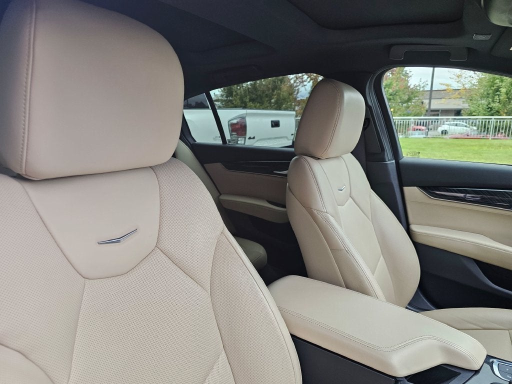 2023 Cadillac CT5 Premium Luxury