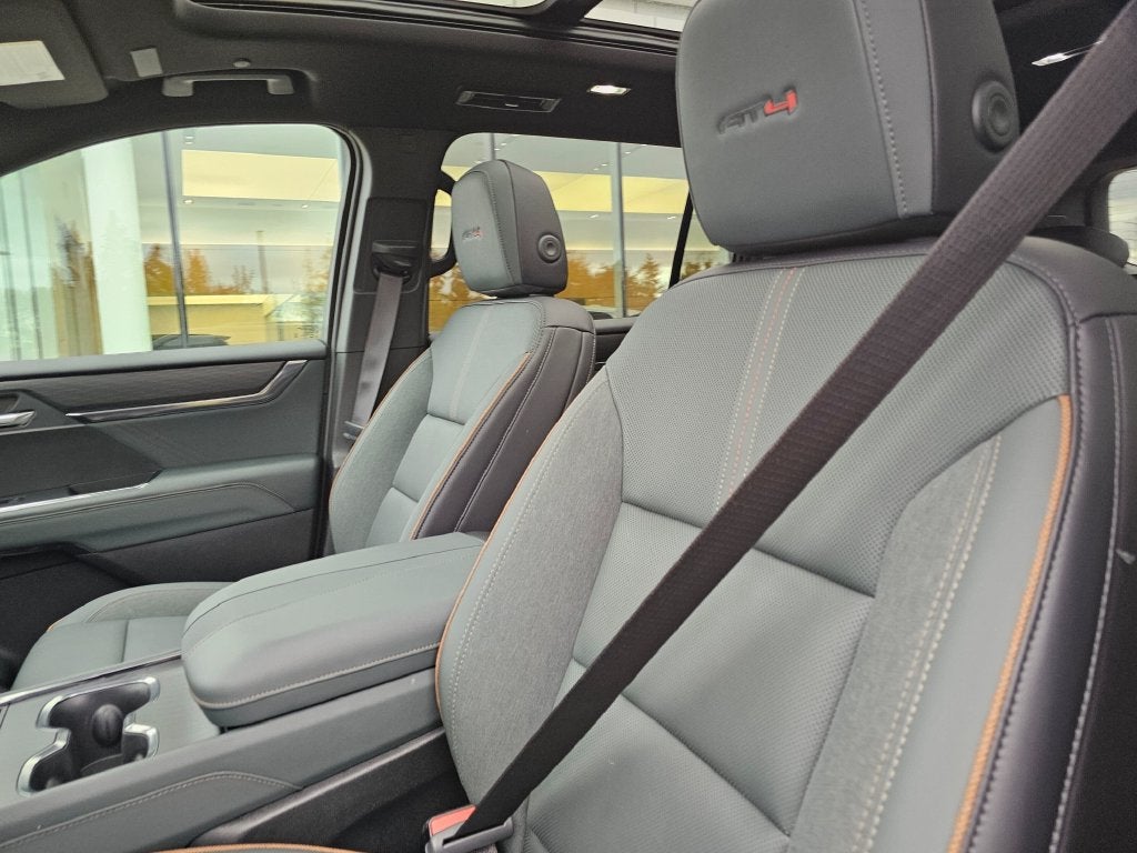2024 GMC Acadia AT4