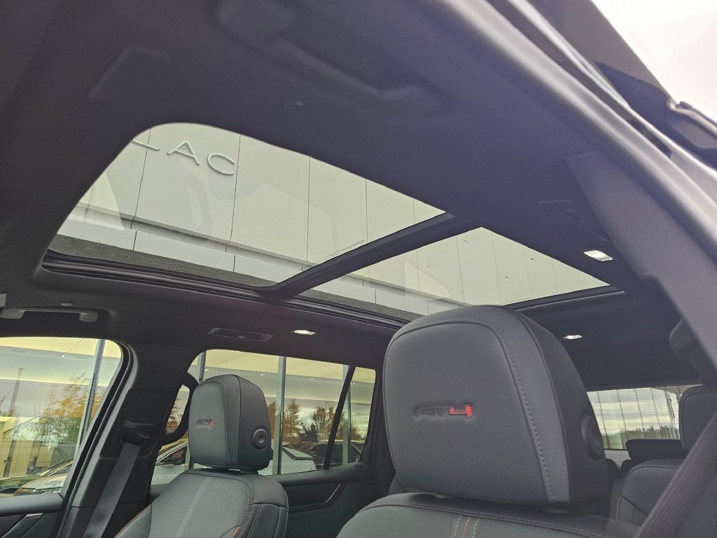 2024 GMC Acadia AT4