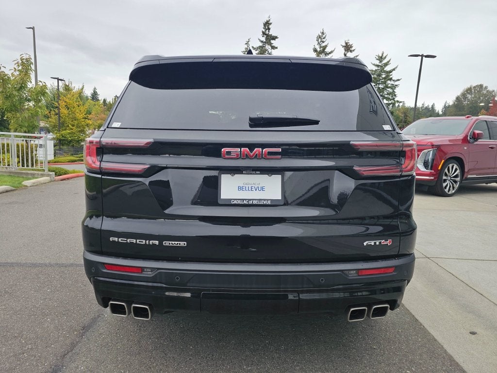 2024 GMC Acadia AT4