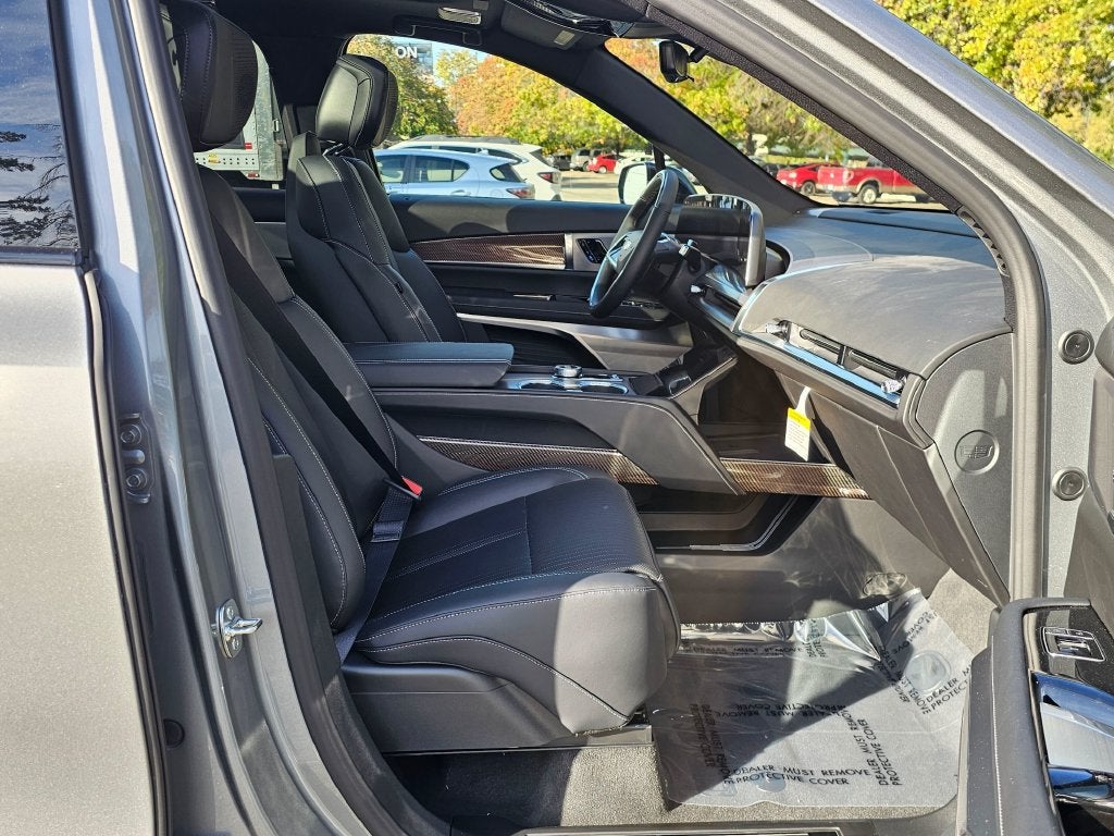 2027 Cadillac VISTIQ Luxury