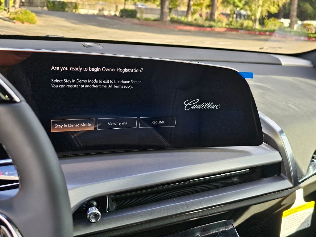 2027 Cadillac VISTIQ Luxury