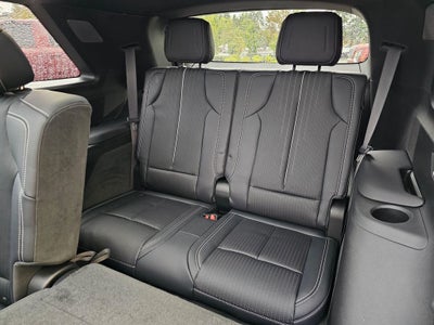 2027 Cadillac VISTIQ Luxury