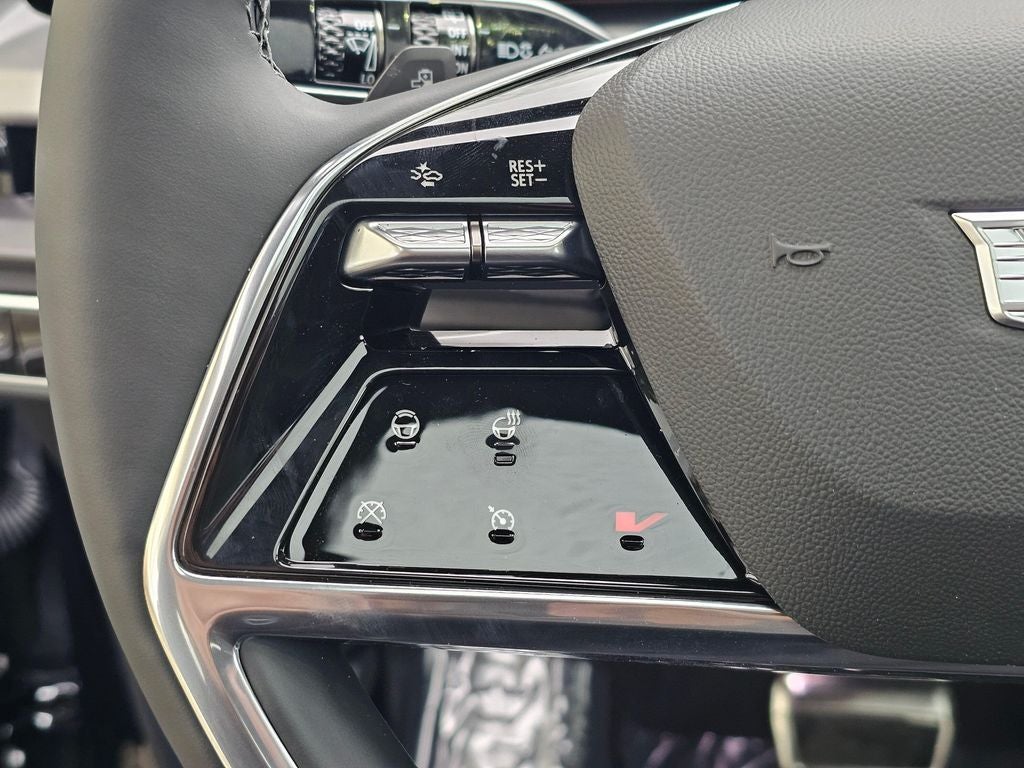 2027 Cadillac VISTIQ Luxury