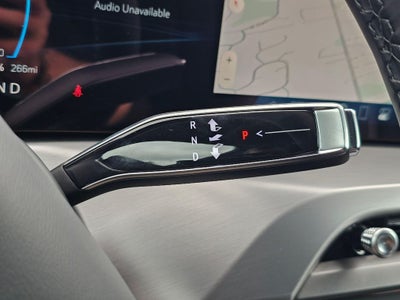 2027 Cadillac VISTIQ Luxury