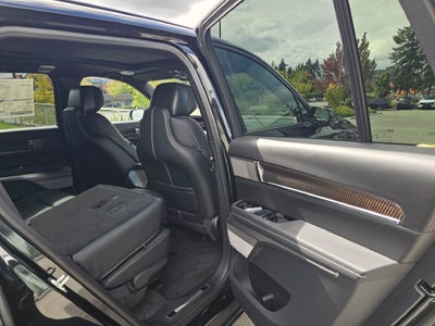 2027 Cadillac VISTIQ Sport