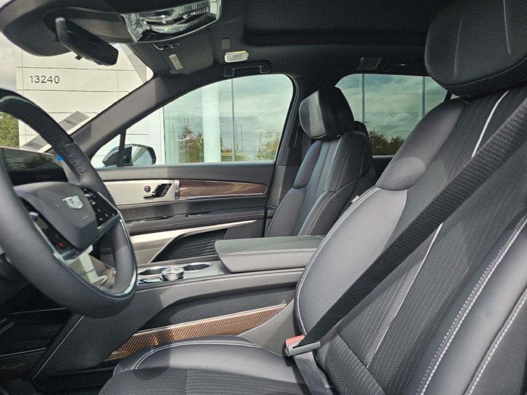 2027 Cadillac VISTIQ Sport