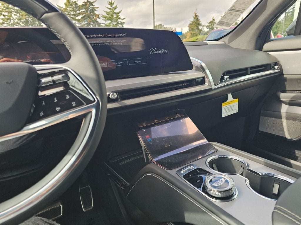 2027 Cadillac VISTIQ Sport