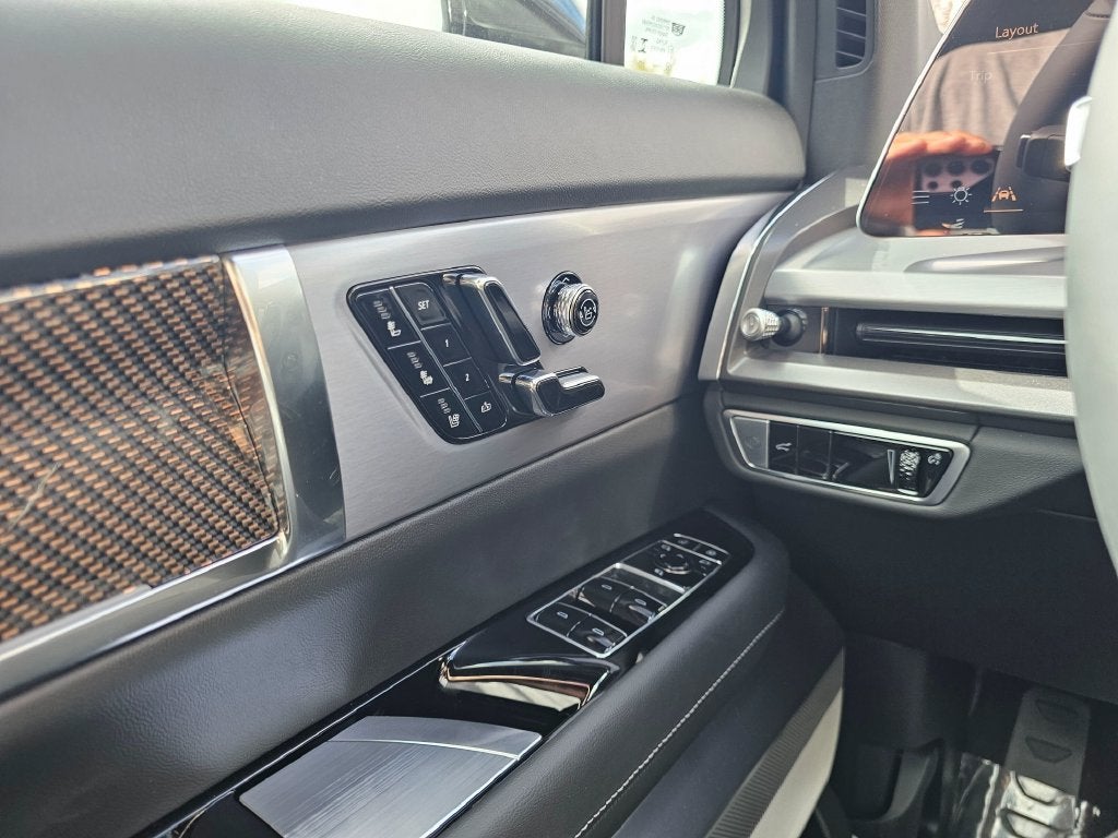 2027 Cadillac VISTIQ Sport