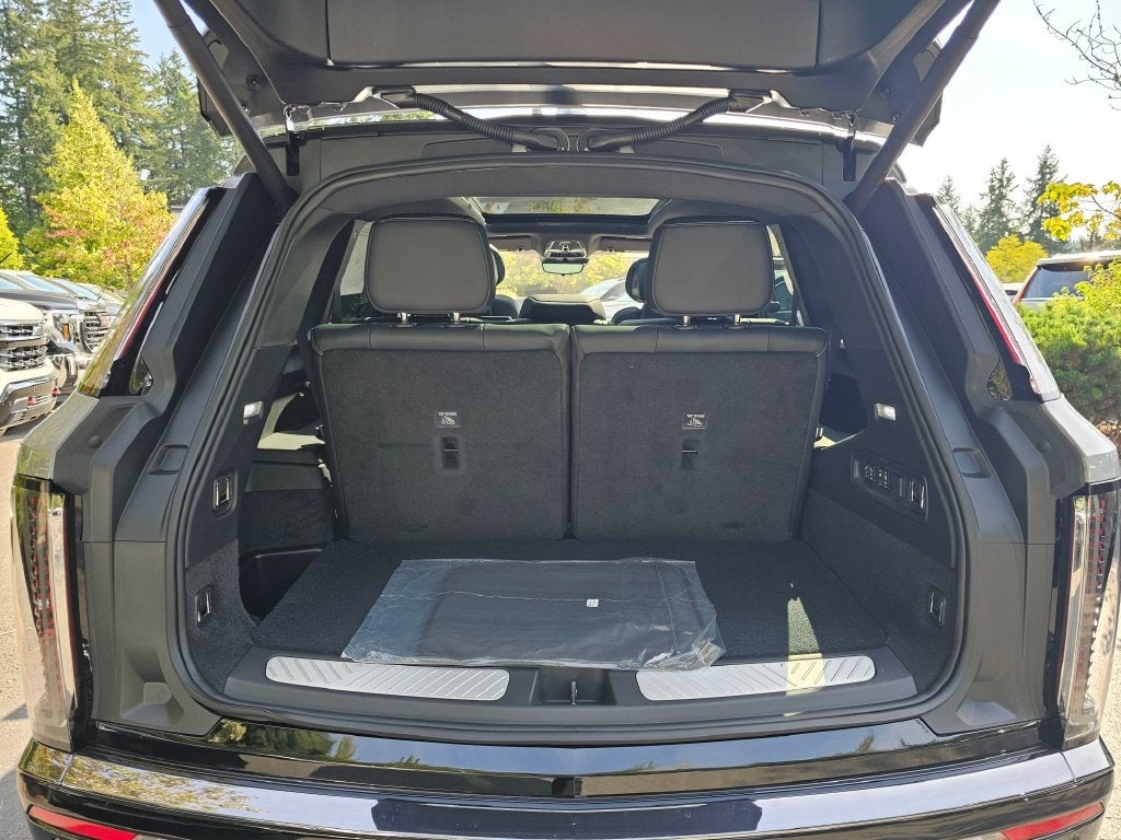 2027 Cadillac VISTIQ Sport