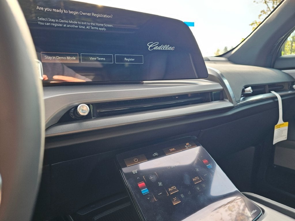 2027 Cadillac VISTIQ Sport