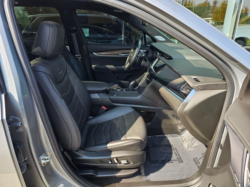 2025 Cadillac XT6 Sport Platinum Package