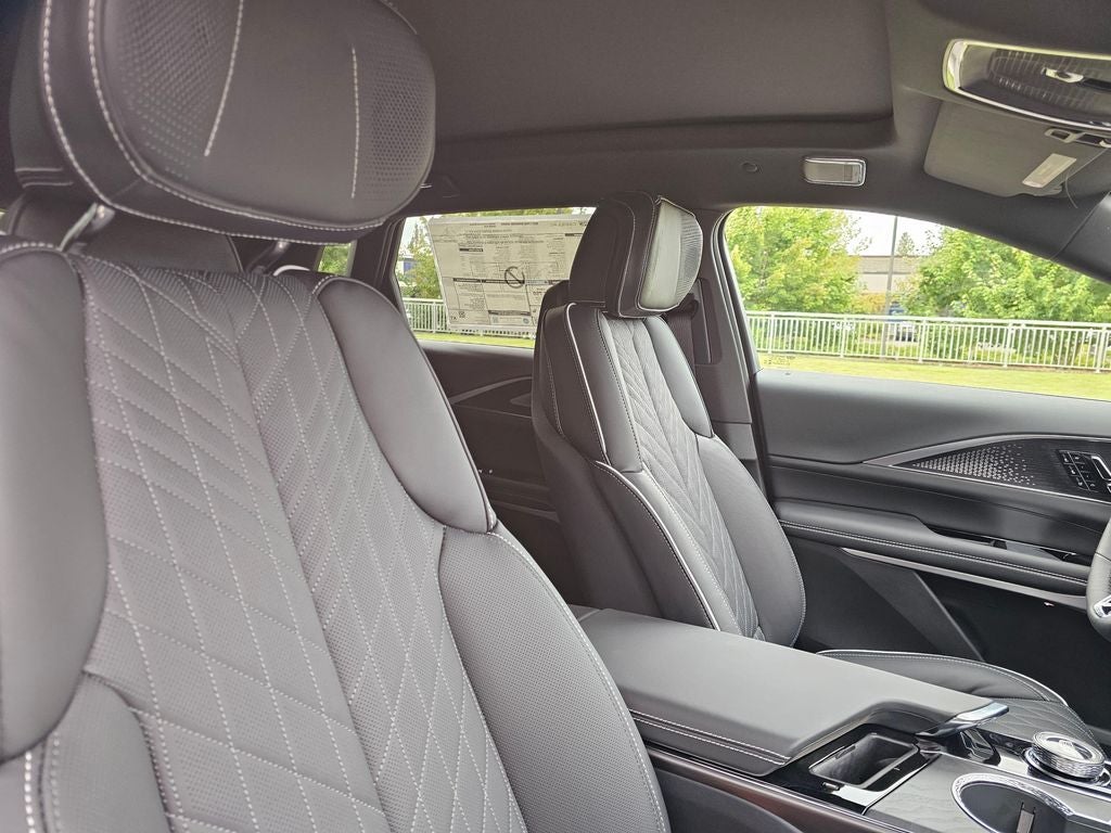 2027 Cadillac LYRIQ Signature Luxury