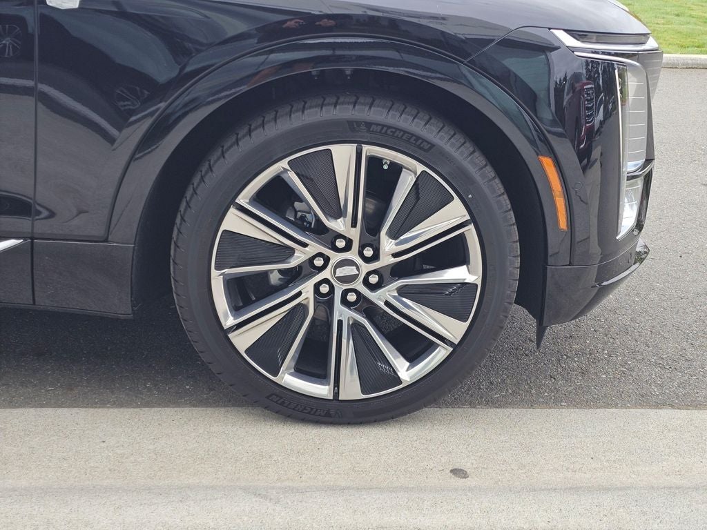 2027 Cadillac LYRIQ Signature Luxury