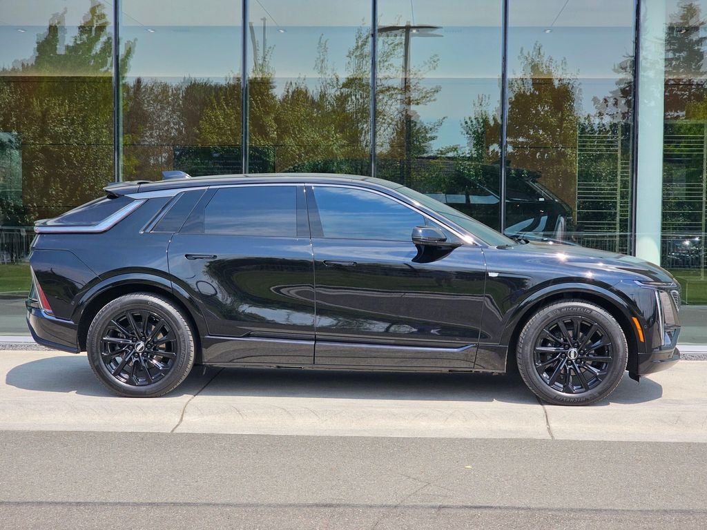 2024 Cadillac LYRIQ Sport