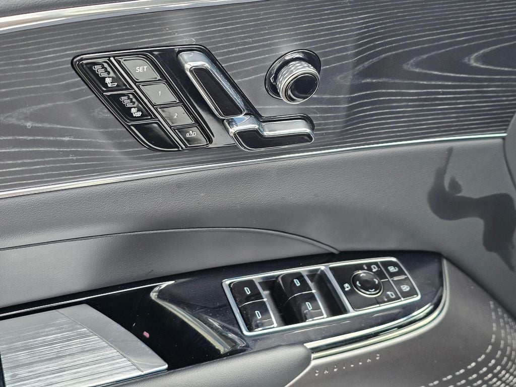2024 Cadillac LYRIQ Sport