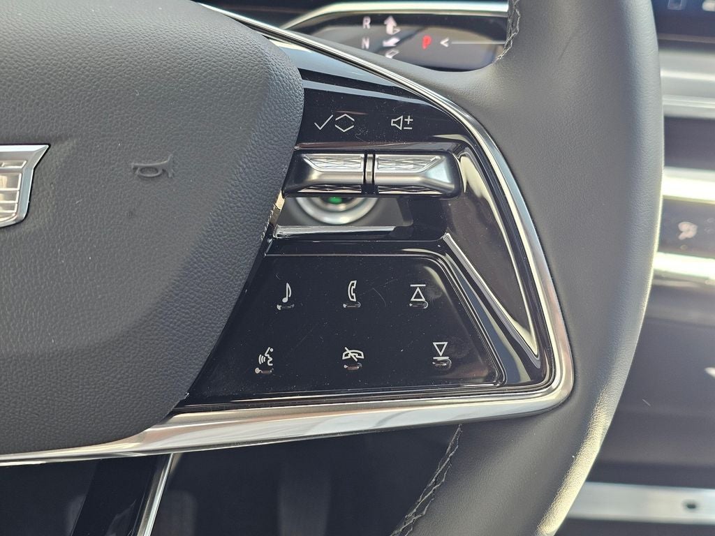 2025 Cadillac LYRIQ Sport