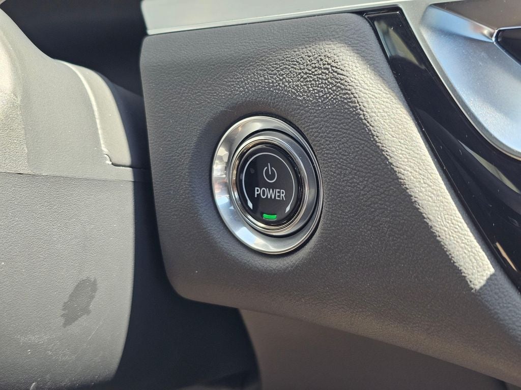 2025 Cadillac LYRIQ Sport