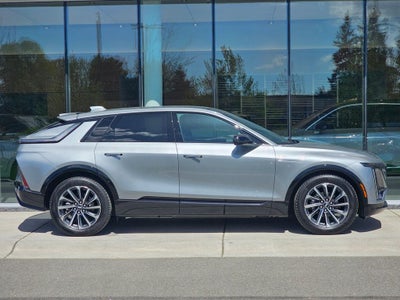 2025 Cadillac LYRIQ Sport