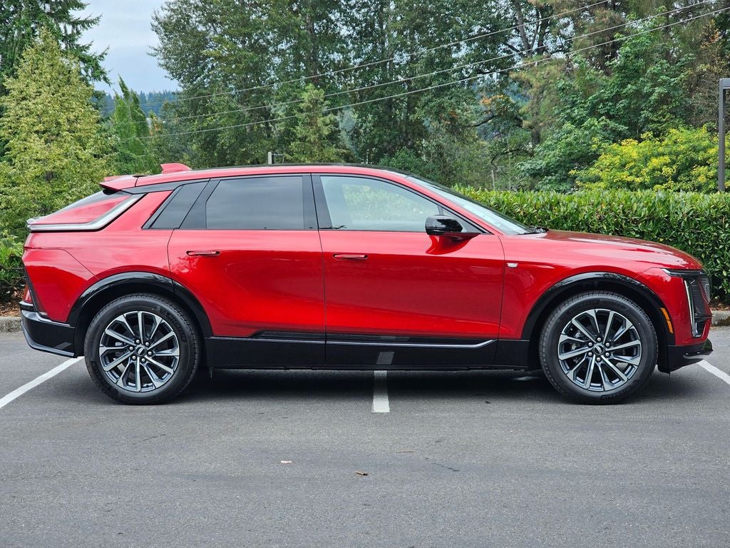 2027 Cadillac LYRIQ Sport