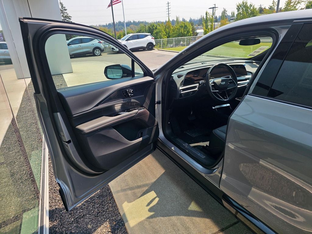 2026 Cadillac LYRIQ Sport